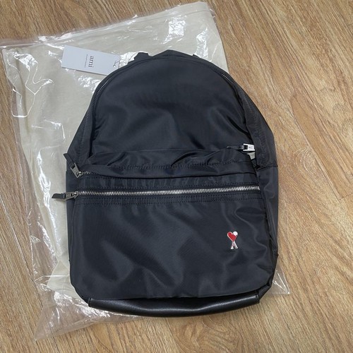 Sac à dos Ami Paris collection noir, élégant cartable, bretelles réglables, occasion