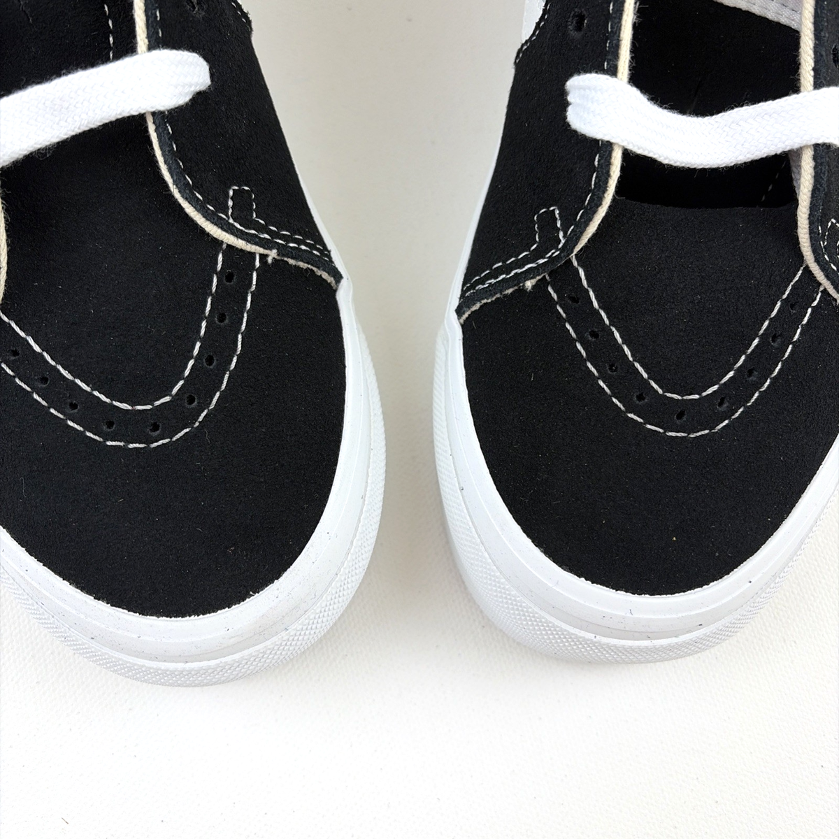 Vans Vault Og Sk8-Mid Lx Mens 5 Womens 6.5 Black Canvas and Suede