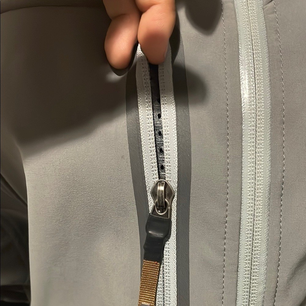 The North Face Gray Jacket - image 5