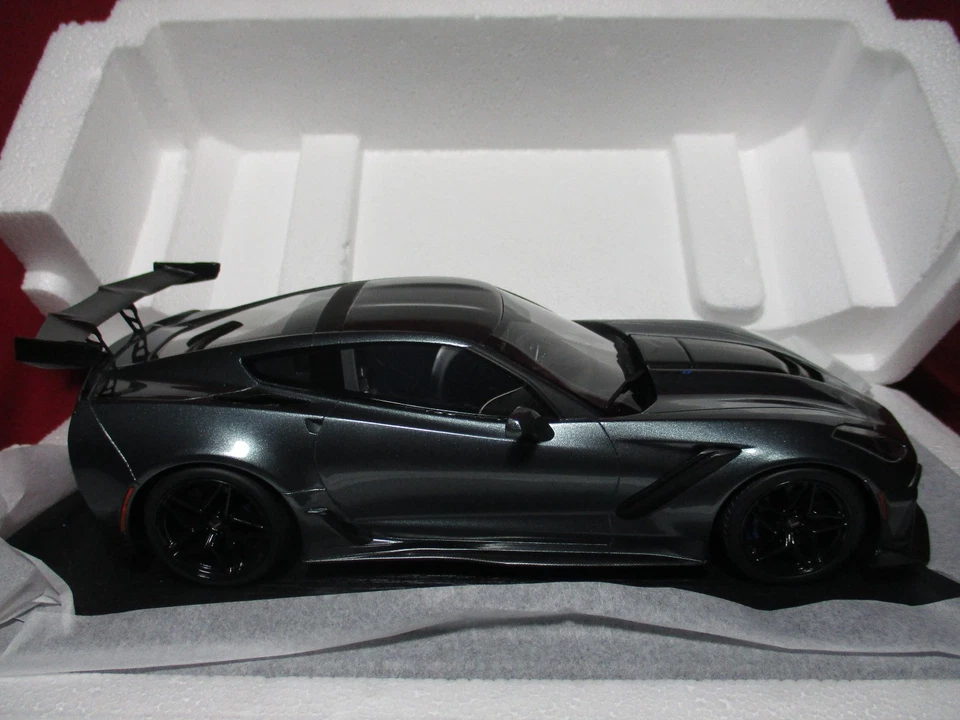1:18 Scale Chevy Corvette C7 ZR-1 Top Speed TSM TrueScale Miniatures Autoart - Image 3 of 4