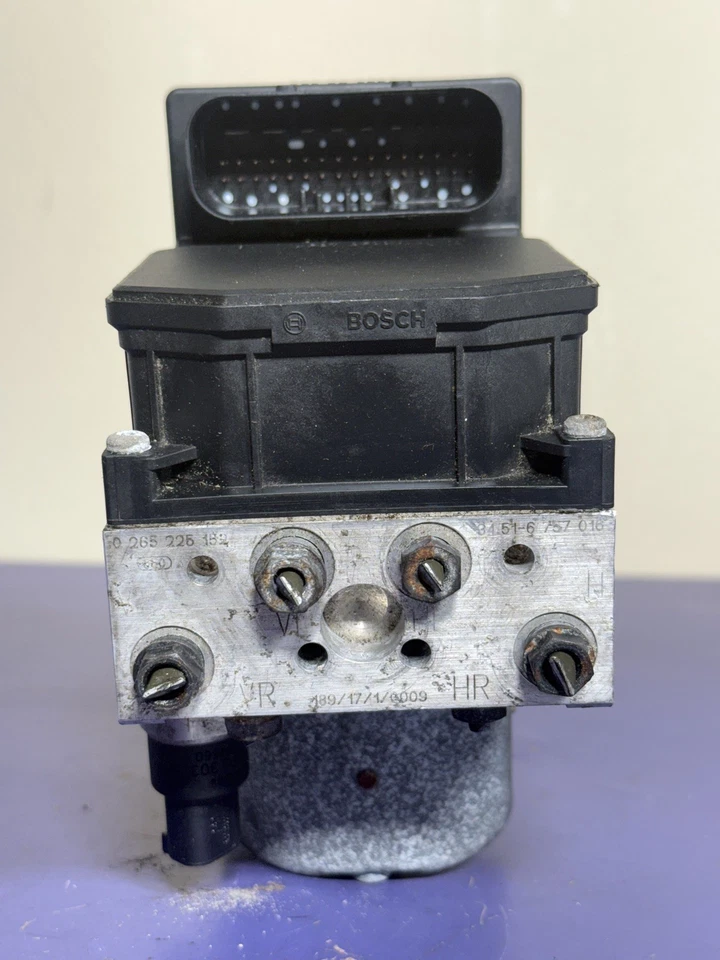 0265225152 BMW 330xi AWD 2001-2004 ABS módulo bomba freno antibloqueo  Foto 4 de 4