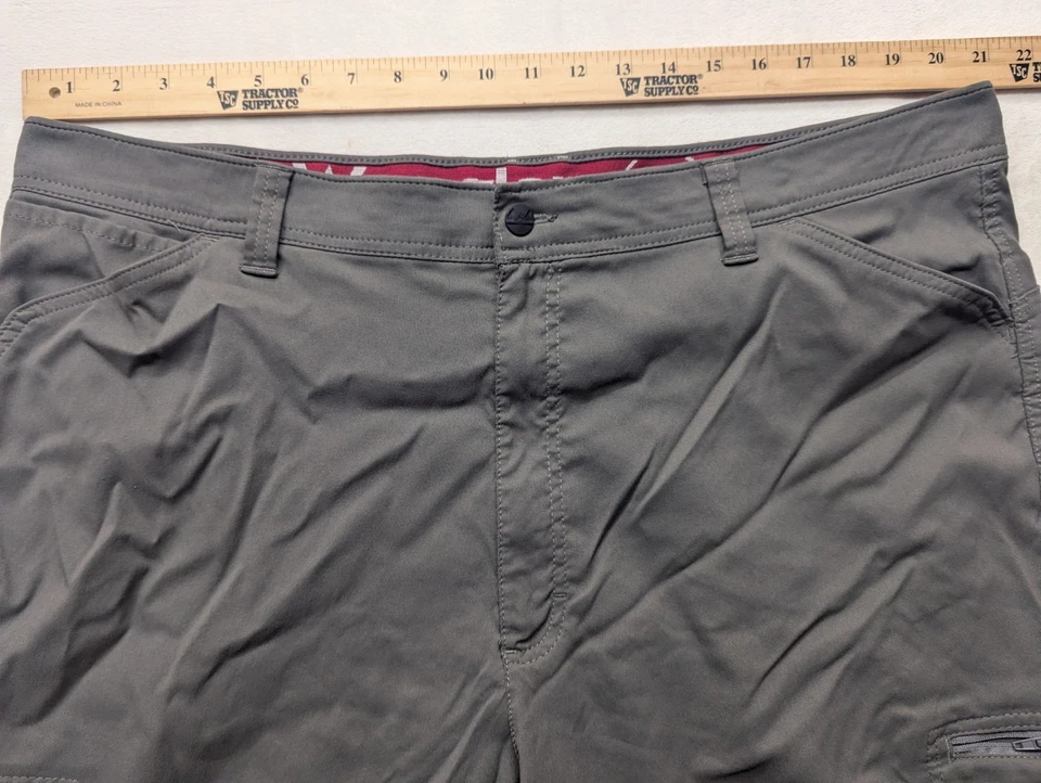 Wrangler Shorts Mens 42 Gray Cargo All Terrain Gear Nylon Hiking - Image 4 of 4