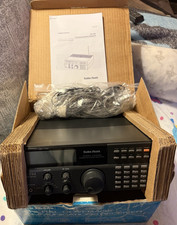 RadioShack DX-394 Desktop Communications Receiver AM/FM 160 Memory LCD Sleep