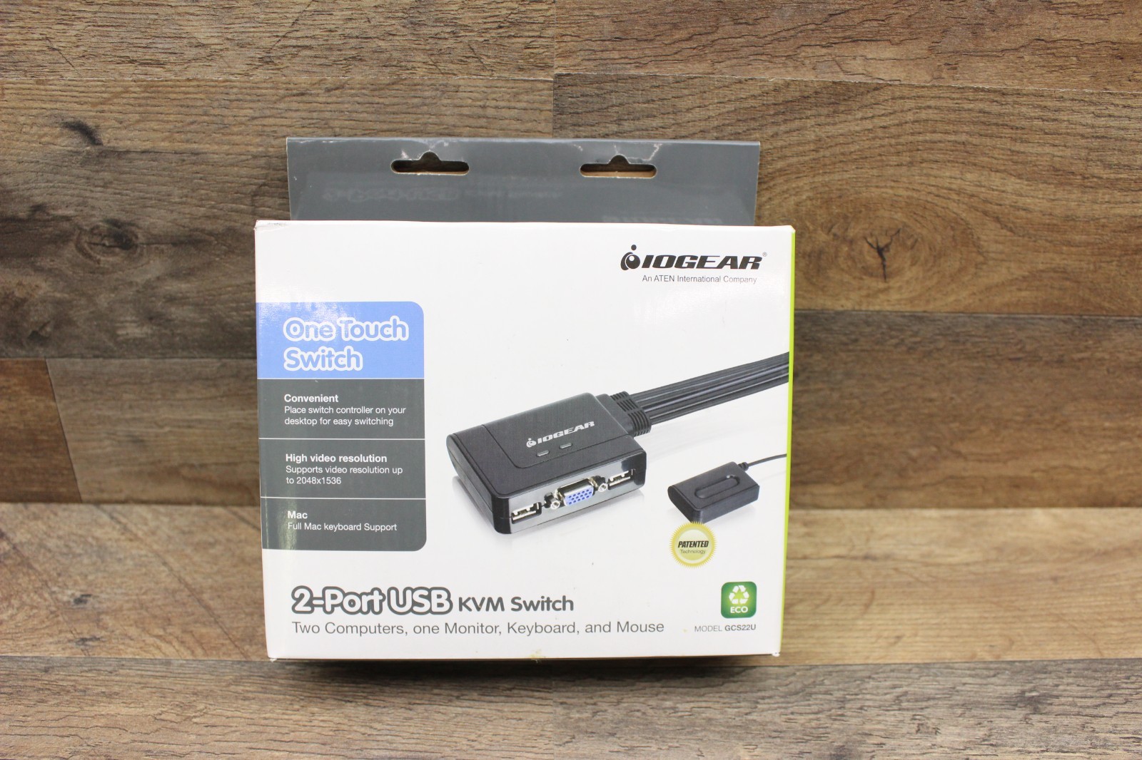 OGEAR 2 Port USB KVM Switch Control Two Computers Monitor Ke