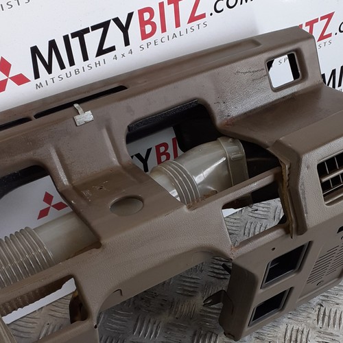 Dash Panel for Mitsubishi PAJERO SHOGUN L047G 2.6 - Picture 12 of 12