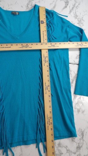 Vince Camuto Turquoise Blue V-Neck Fringe Knit Sweater Pullover Size Medium - Picture 9 of 15