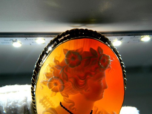 Antique Cameo Brooch / Pendant 14k Gold Diana Goddess of the Hunt c1900s Diamond - Picture 9 of 12