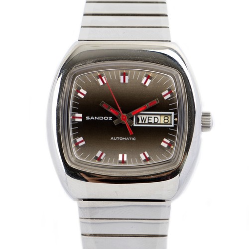 Swiss stainless steel watch silver color assembled in Egypt - Picture 4 of 5