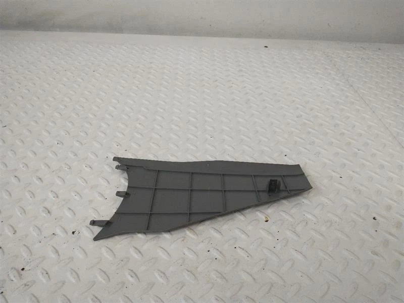 2000 Daewoo Nubira Passenger Side Console Trim - Image 4 of 4