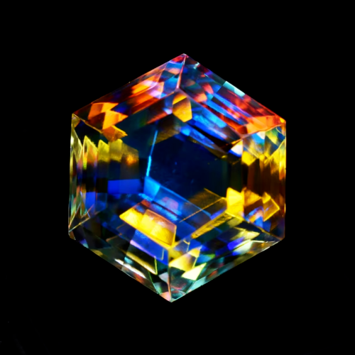 Cabochon de topaze mystique arc-en-ciel