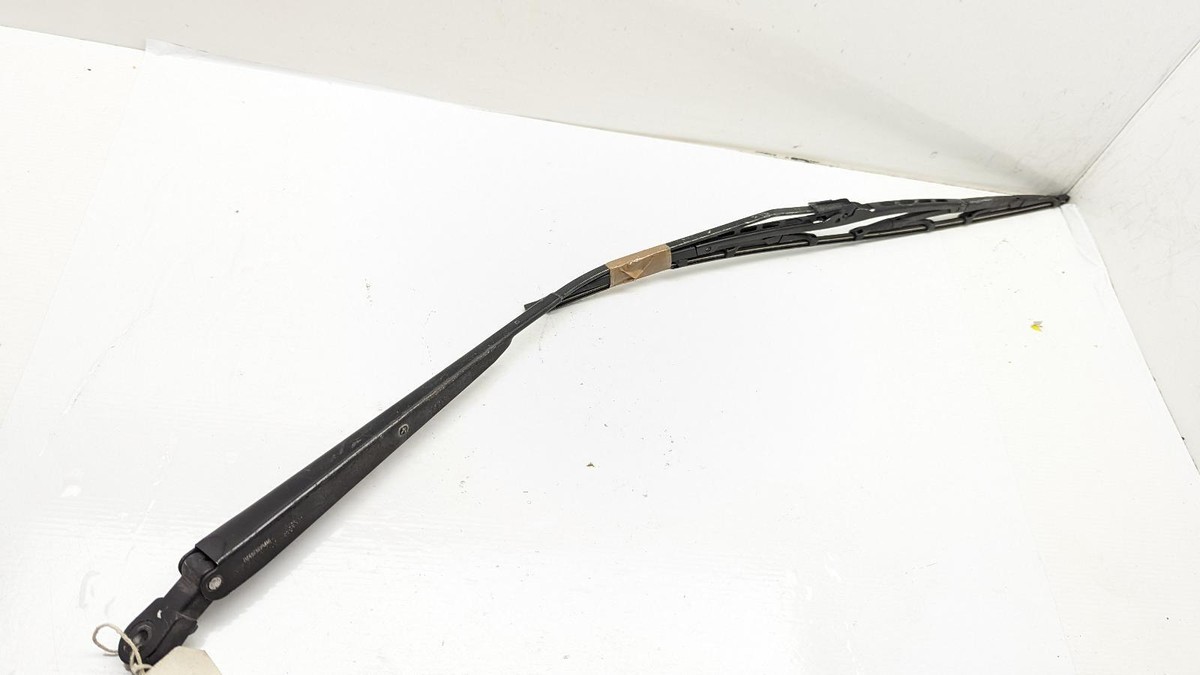 oy様 NISSAN GENUINE FAIRLADY Z32 300ZX Front Windshield Wiper Arm
