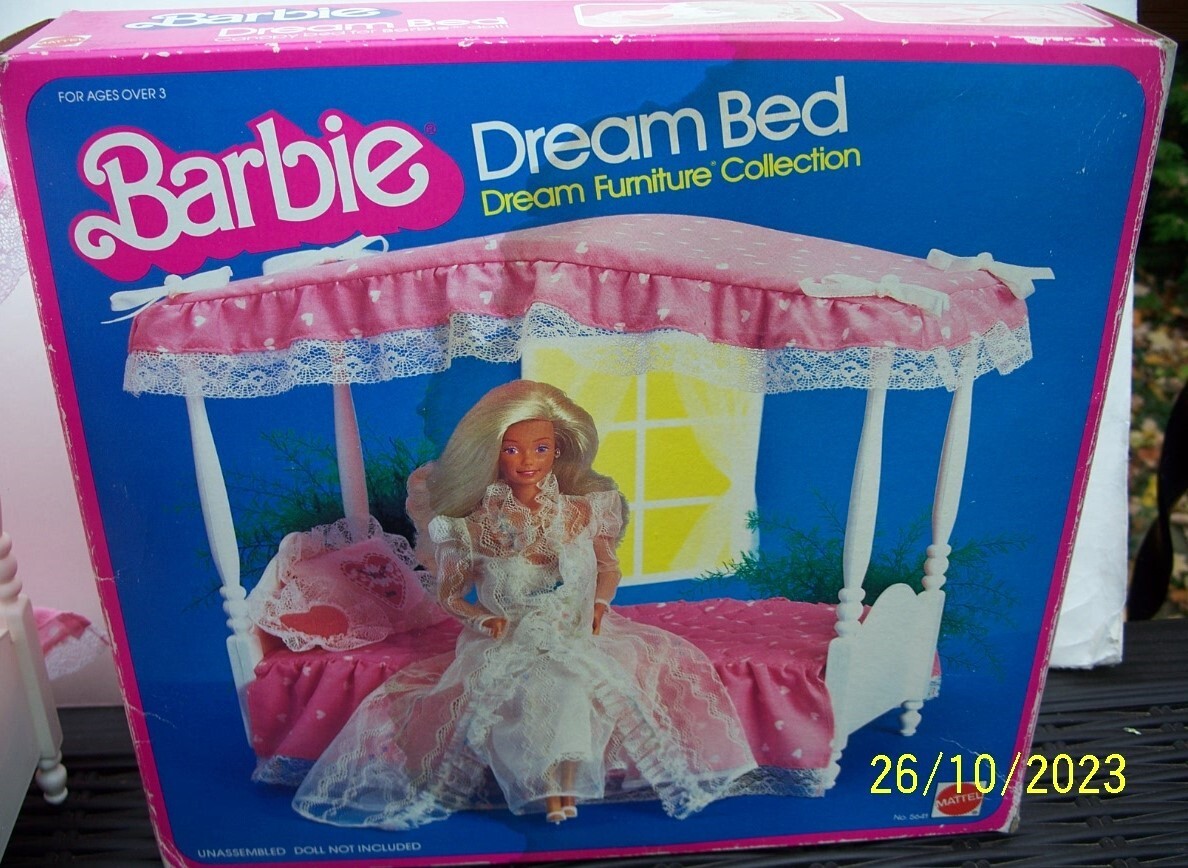 VINTAGE 1982 BARBIE DREAM BED COTTAGE CANOPY BED FURNITURE DREAM HOUSE