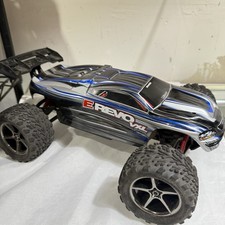 Traxxas E-Revo VXL 1:16 brushless con aggiornamento TRAXXAS VELINEON