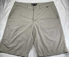 Travis Mathew Beige Flat Front Chino Style Casual Short Men’s Size 34