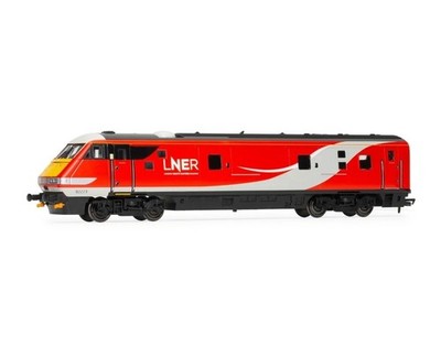 Hornby LNER Mk4 DVT R40450 OO Scale DCC Ready