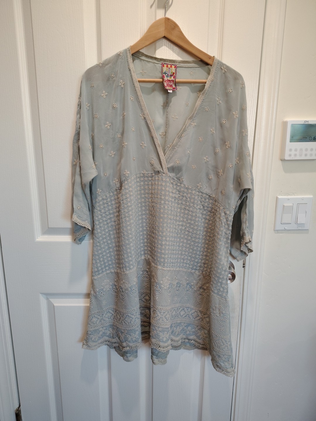 Johnny Was Tunic Top Womens XL Sage Green Eyelet Embroidered Boho Hippie Peasant