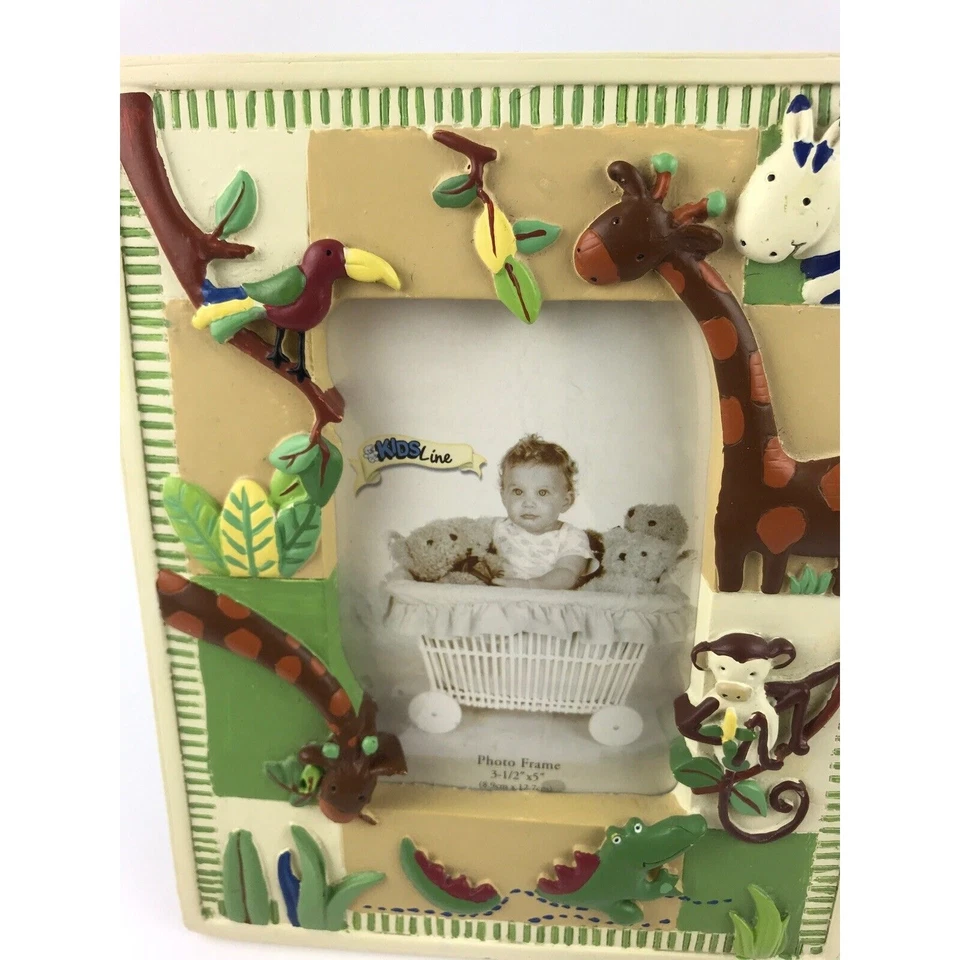 Marco de fotos levantado de animales de la selva se adapta a resina para habitación de bebés niños de 3 1/2" x 5" Foto 2 de 4