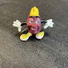 California Raisins Figurine Roller Skates Yellow Hat Cap Vintage 1987 Toy PVC
