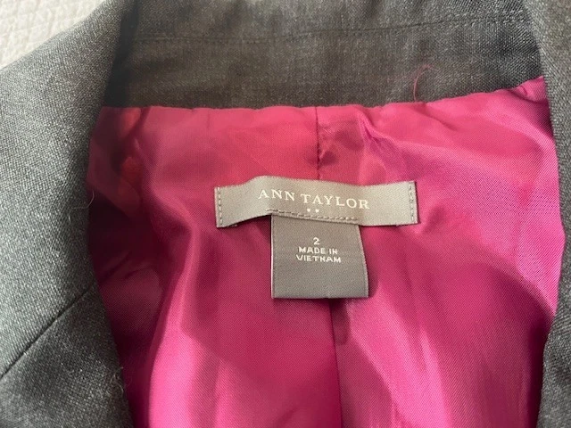 Traje pantalón gris Ann Taylor talla 2 Foto 4 de 4
