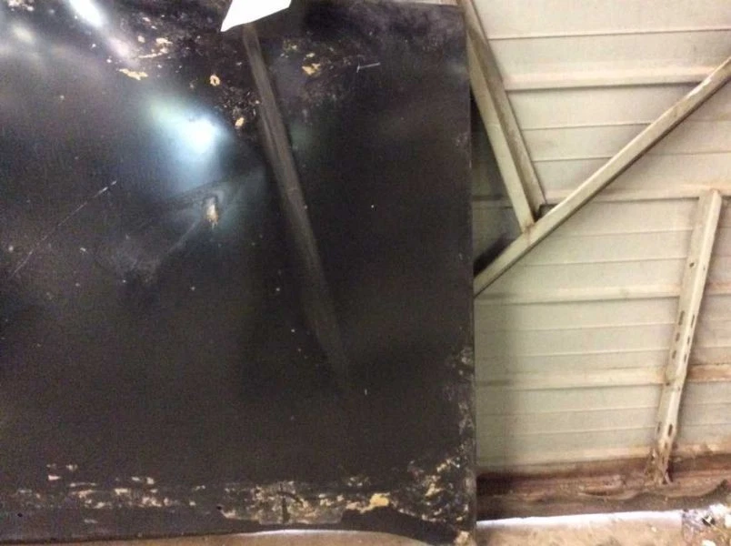 77 78 79 80 81 82 83 84 85 MERCEDES BENZ 300D BLACK PRIMED HOOD Foto 4 de 4