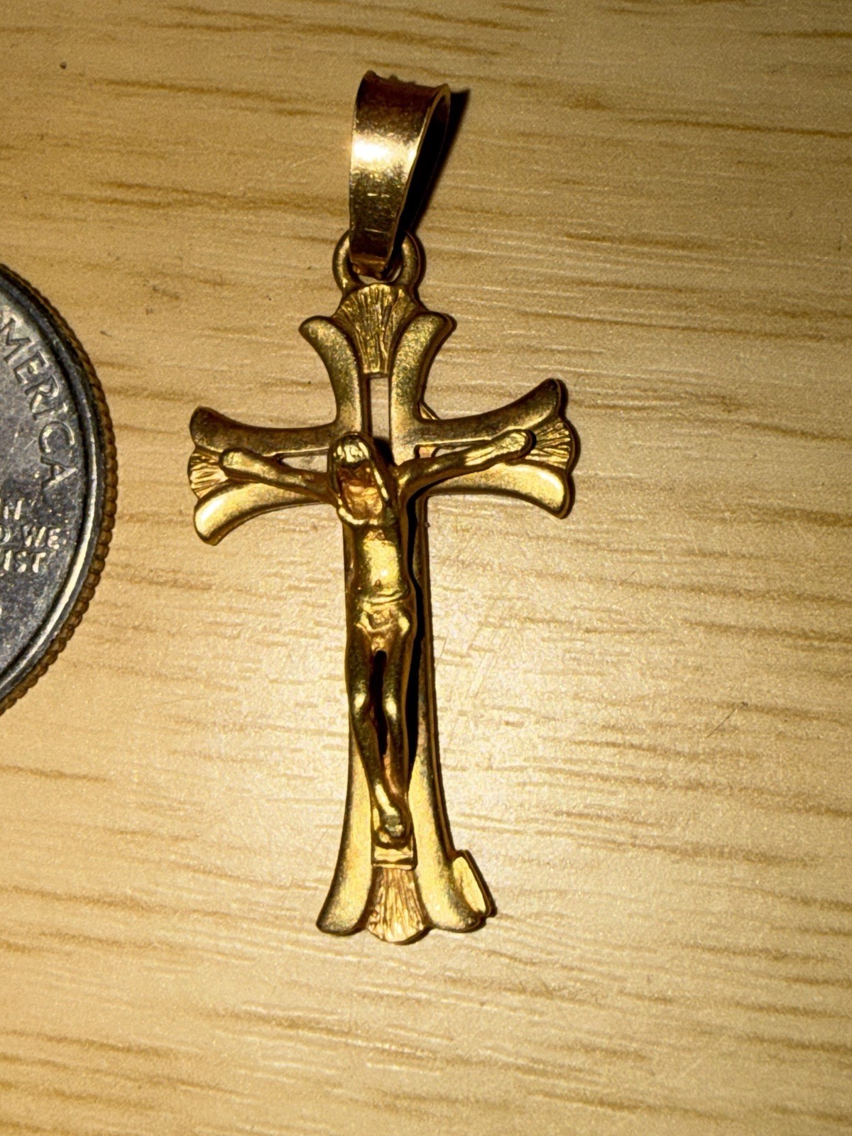 Vintage 14k yellow gold unique Cross/Crucifix pendant charm 3.23 Grams