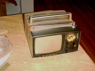【レトロ】SONY トランジスタ　ブラウン管テレビ　5-303型 RETRO VINTAGE TV SONY 5 INCH B+W CRT MODEL 5-303W PORTABLE TV | eBay
