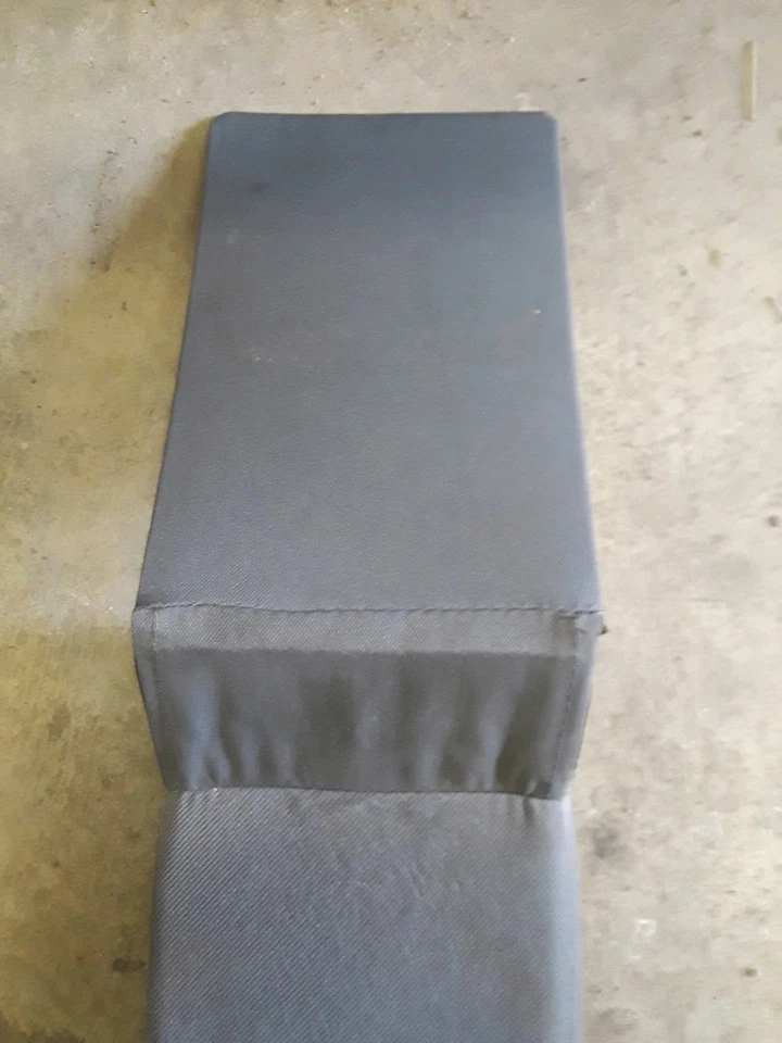 2004 05 06 Mazda 6 assento traseiro apoio de braço porta-copo E0X2 - Imagem 3 de 4