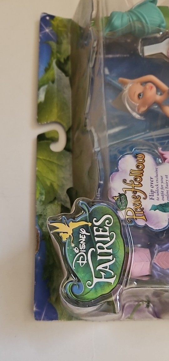 Disney Fairies Periwinkle's Doll Frosty Fashions 13 Piece 2012 NIB FAST SHIPPING