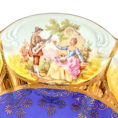 Large Josef Kuba vintage fluted bowl, Fragonard courting couples, Karslbad - Picture 10 of 17