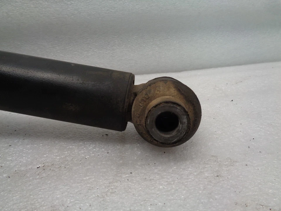 DK810377 2001-2009 VOLVO S60 REAR PASSENGER RIGHT SIDE SHOCK ABSORBER STRUT OEM - Image 2 of 4