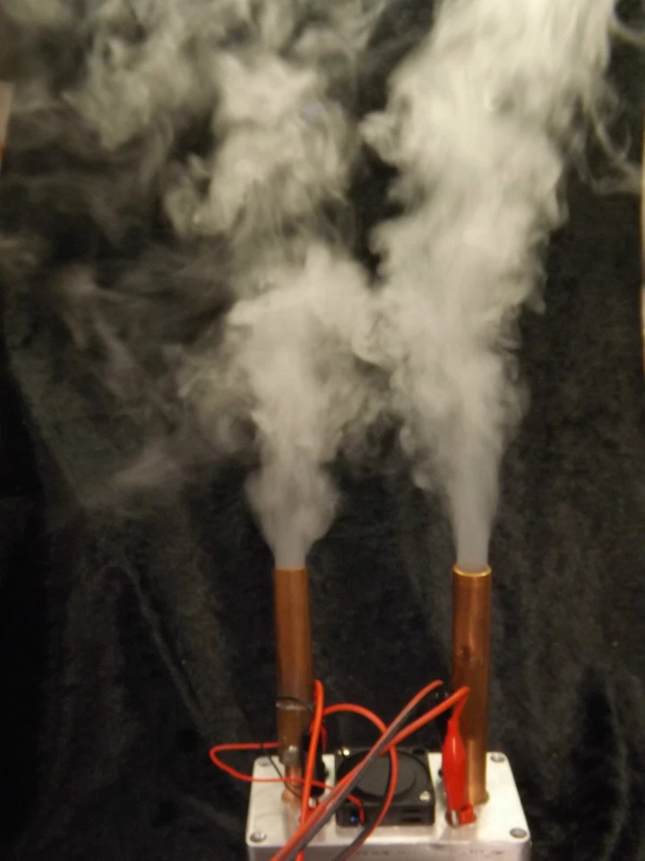 Duo Raucherzeuger Alu Big Rauchgenerator Smoker für Große Modelle 6V -24V - Bild 3 von 4