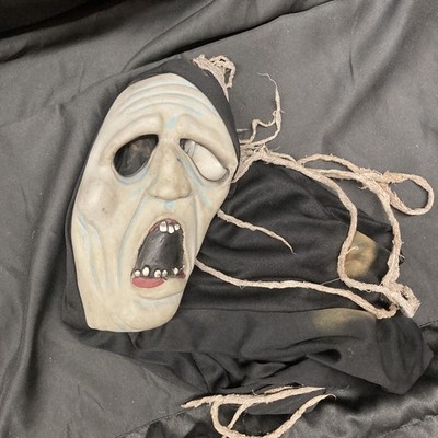 ( Very Dirty ) Scary Ghoul Goblin Mask with blood Fun World ''Easter Unlimited''