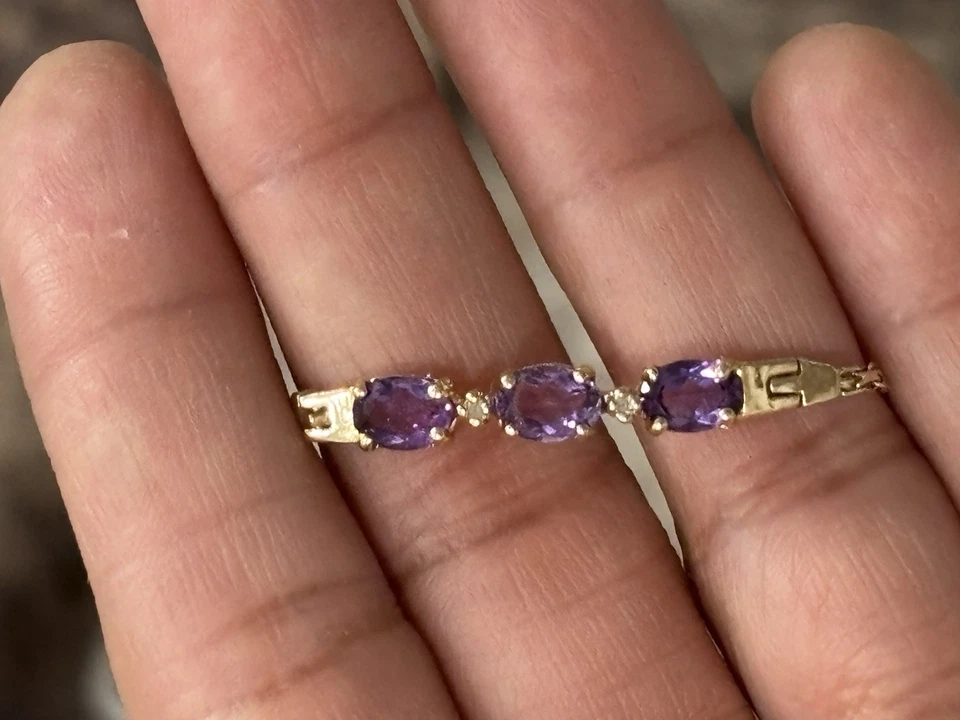 14kt YELLOW GOLD BRACELET- AMETHYST AND DIAMONDS - Image 3 of 4