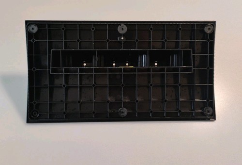 Vizio VO37LFHDTV10A TV Stand/Base - Picture 5 of 6
