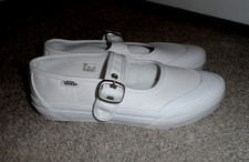 Cool Vans girls size 3 white buckle close shoes youth new