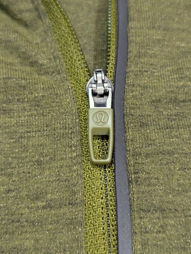 Lululemon Surge Warm Men's L Wasabi Green 1/2 Zip Pullover Lightweight Shirt - Picture 9 of 13