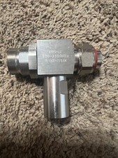 7/16 DIN Surge Arrestor Bulkhead Mount 800-2500 MHz M/F DC Block Amphenol USED