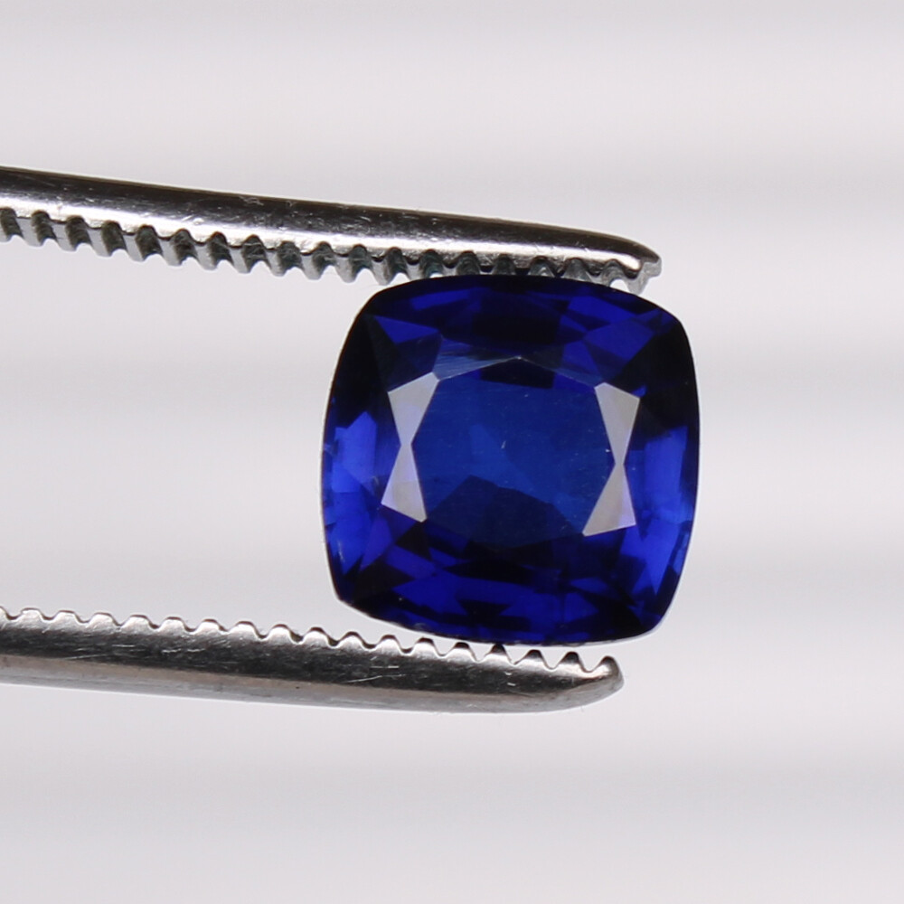 Natural Blue Sapphire Ceylon Cornflower 4.30 Ct Square Certified Loose Gemstone zamówienie wysyłkowe