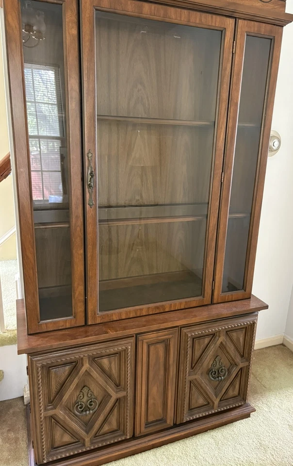 Gabinete/coche de exhibición de China vintage de los años 60 Foto 2 de 4