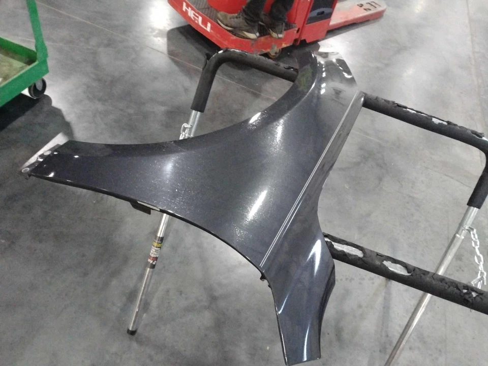 Guardabarros delantero izquierdo usado se adapta a: Kia Cadenza 2018 delantero izquierdo grado A Foto 2 de 4