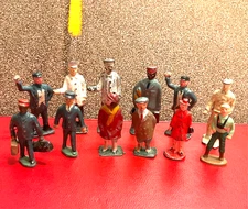 12 piece LOT HO Scale RAILROAD figures Porter Passenger Conductor 1930s metal