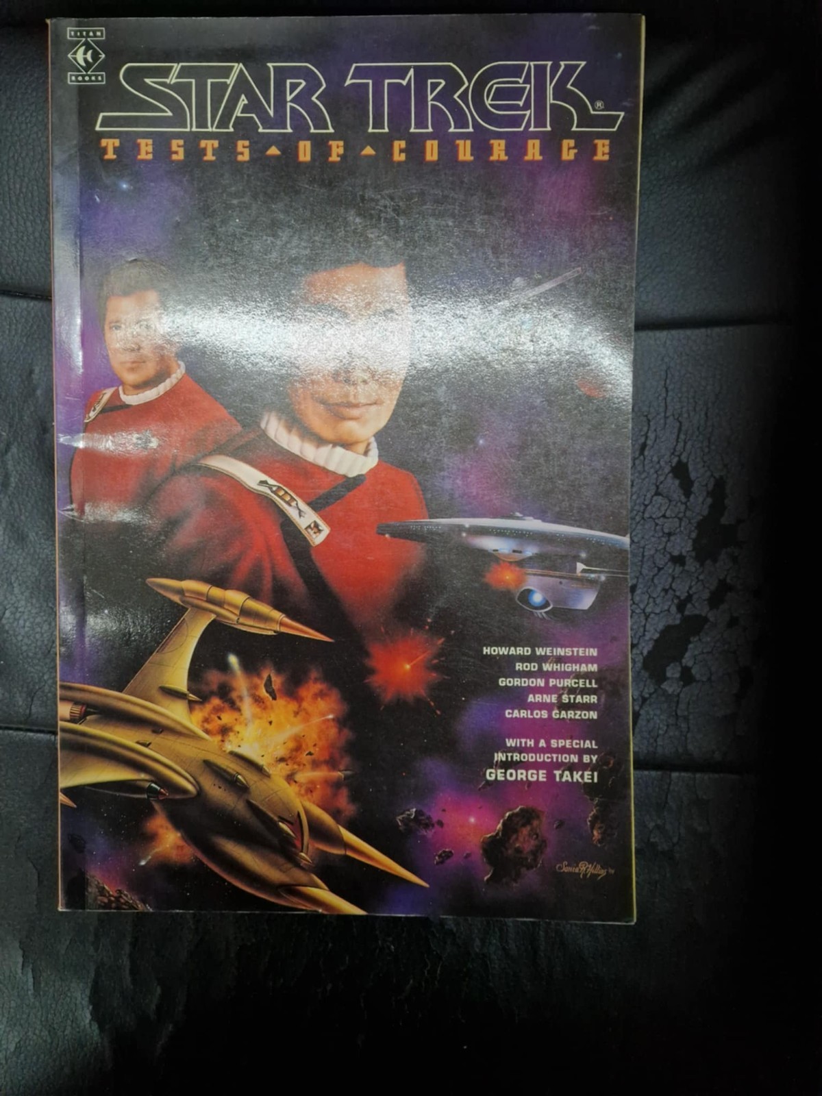 Star Trek: Tests of Courage (Star Trek Graphic Novels) - Weinstein, Howard