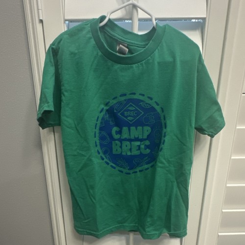 Gildan DryBlend Green Camp BREC Graphic Print Kids Crew Neck T-Shirt Size S
