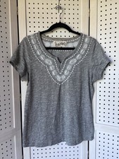 Adventura Clothing Women's M Embroidered V Neck Short SLV Tee Shirt Gray