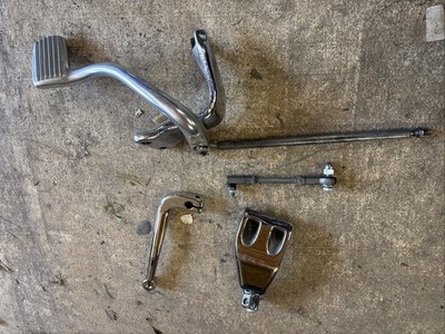 HARLEY DAVIDSON DYNA MID CONTROL FUSSRASTE CHROMHALTERUNGEN. Brems-/Schalthebel Midcont
