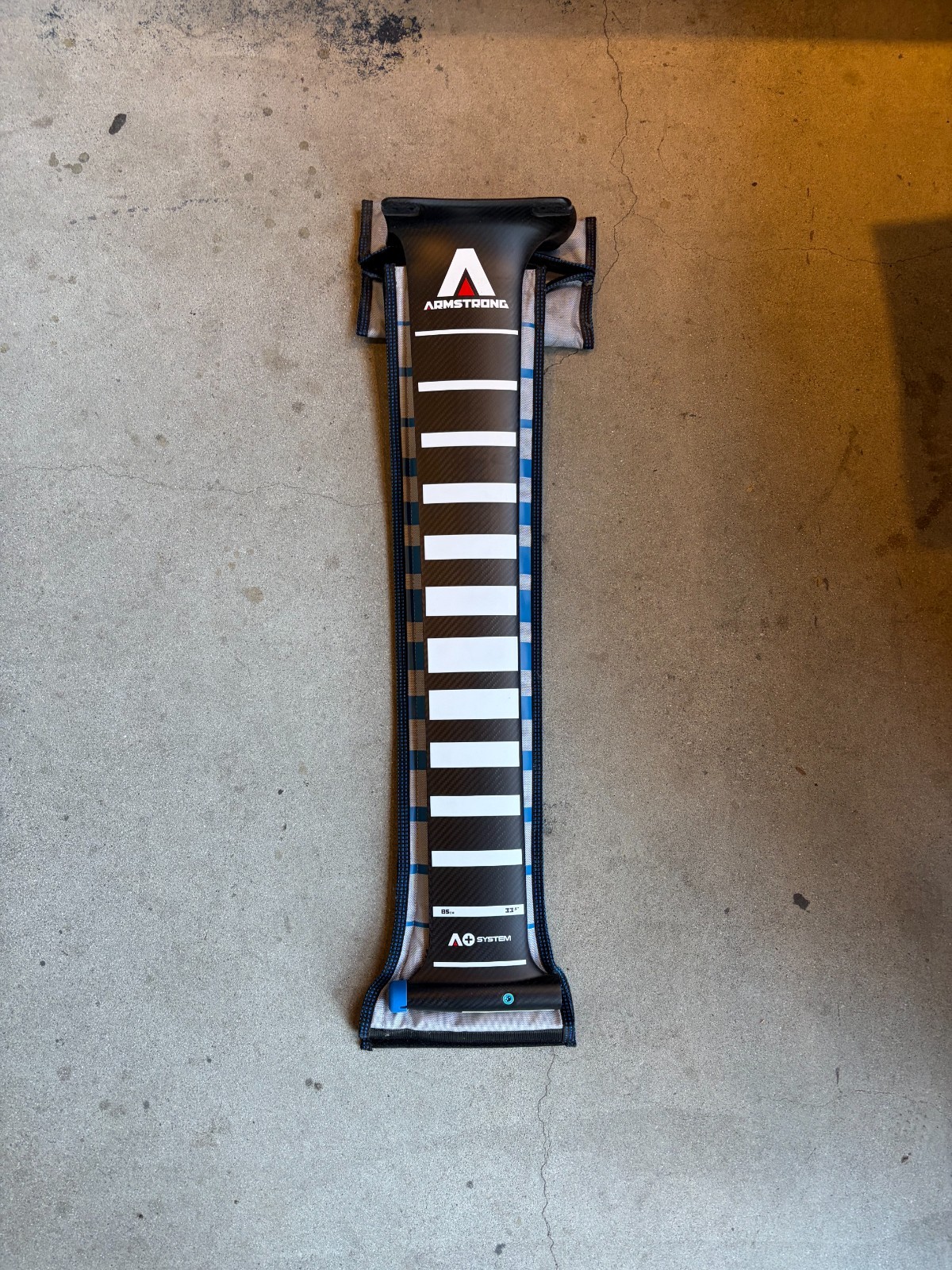 Armstrong Foil 85cm Carbon Mast