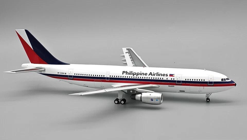 Philippine Airlines / Airbus A300B4-103 / RP-C3004 / IF300RP1125 / 1:200 Foto 2 de 3