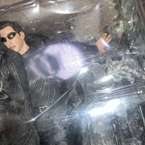 Mcfarlane Toys The Matrix Series 1 Neo Figure - NEW - Picture 8 of 13