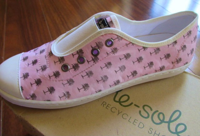 SAOLA RE SOLE ~ Nuova! Sneakers nuove con scatola 8 5 39 ~ rosa palma tropicale slip on riciclate