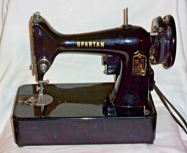 Singer Spartan 192K Straight Stitch Sewing Machine Good Running